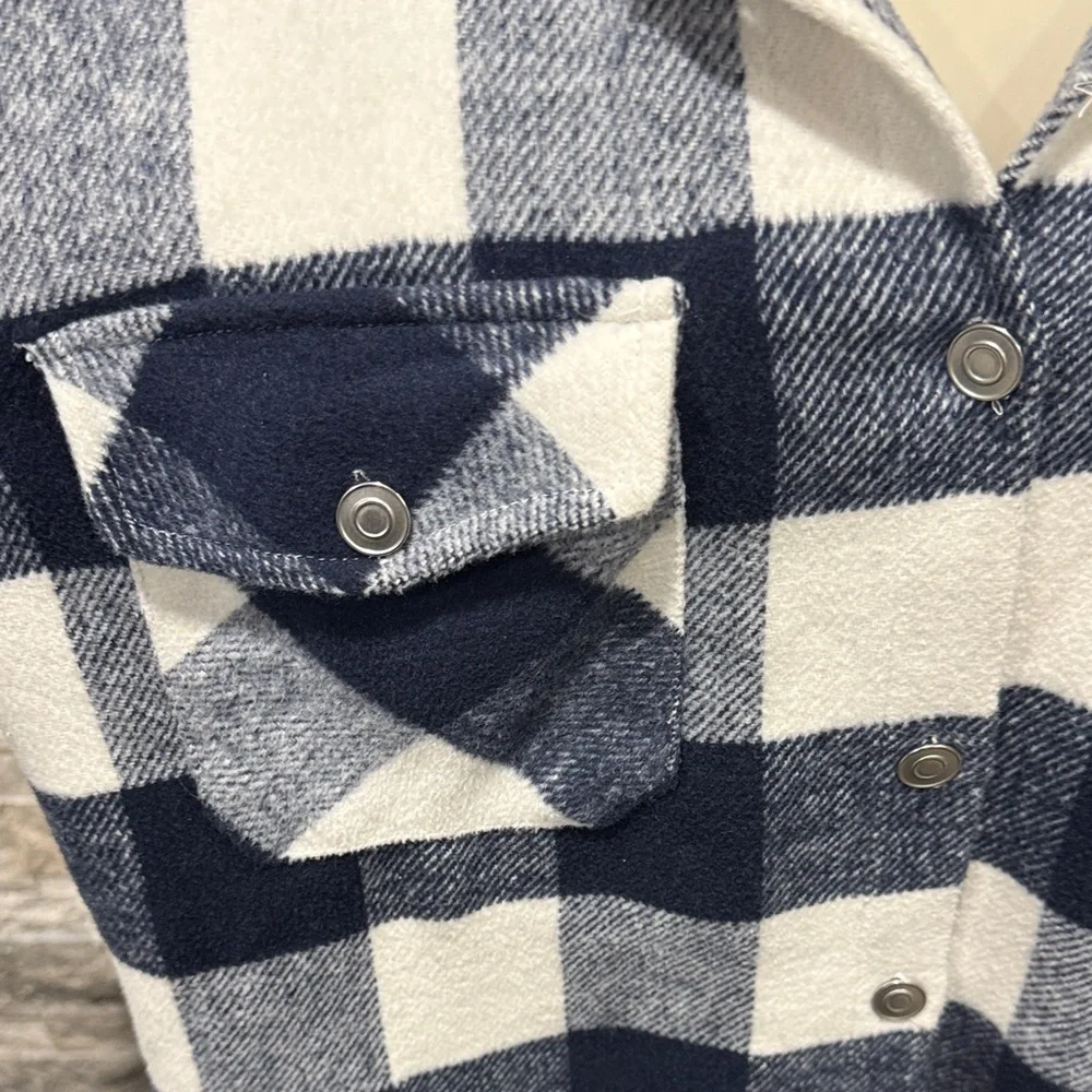 BB Dakota by Steve Madden Checkered Button Down Shirt/Shacket - Picture 4 of 5